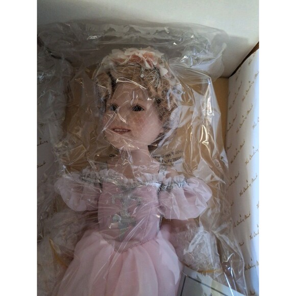 Danbury Mint Porcelain Shirley Temple Ballerina doll - Picture 3 of 7
